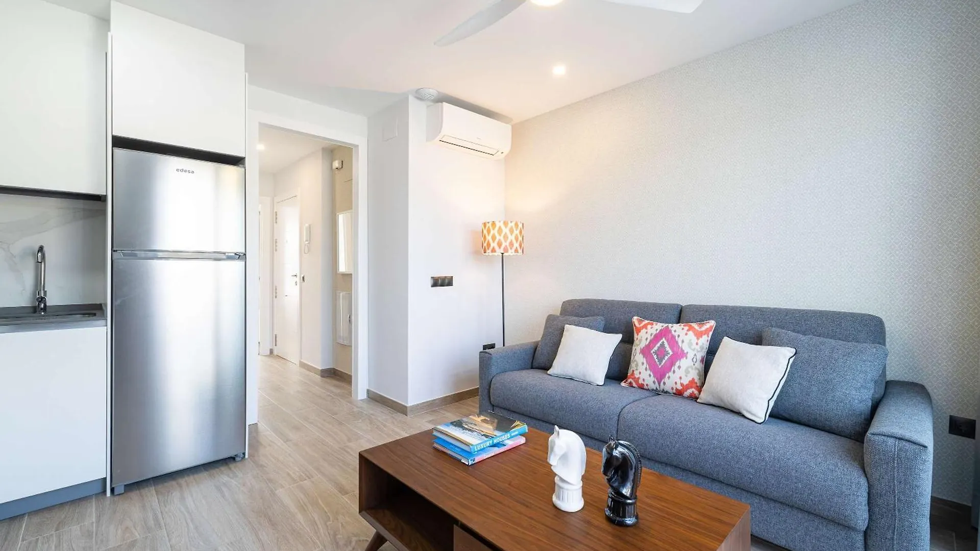Fabulous Beachside Penthouse Caleta De Velez